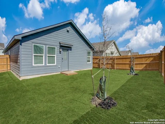 $1,695 | 2902 Gustavo Drive, Converse, TX 78109