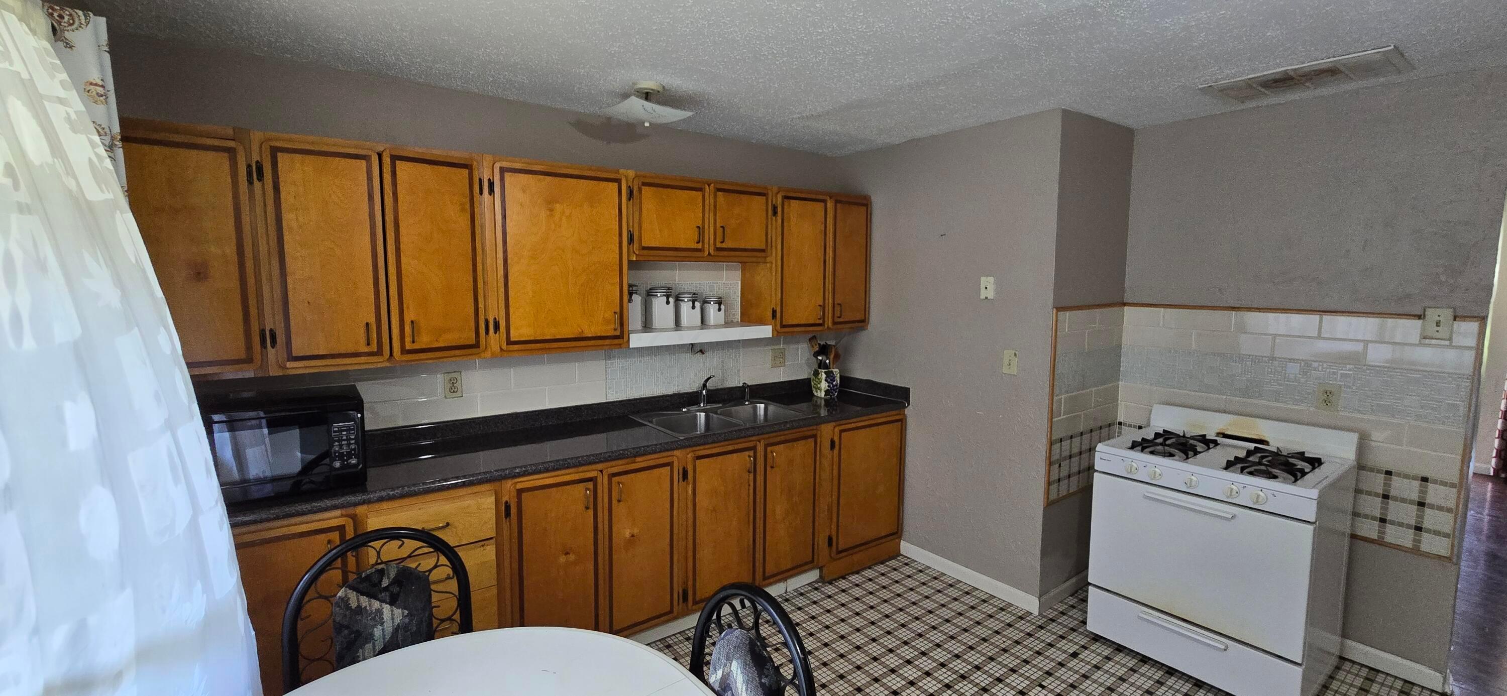 1619 Liscomb Road Columbus, OH 43207 - Photo 24 of 25 20250802_170306