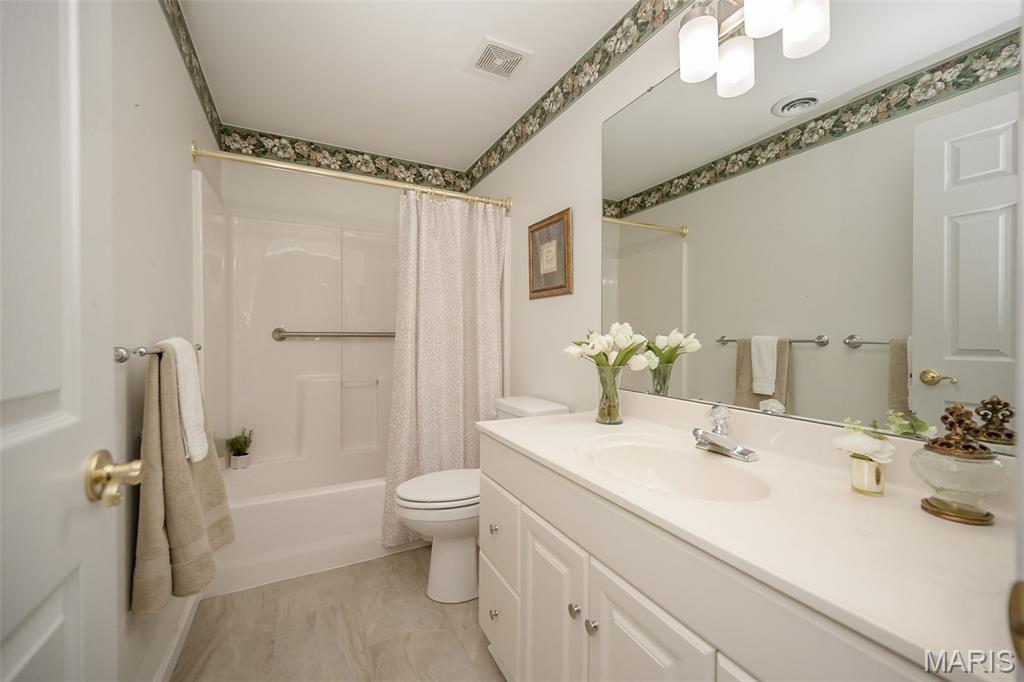 857 Braefield Court Chesterfield, MO 63017 - Photo 28 of 36