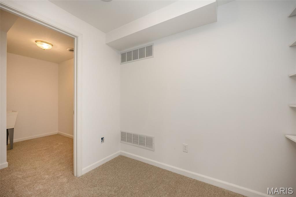 857 Braefield Court Chesterfield, MO 63017 - Photo 29 of 36