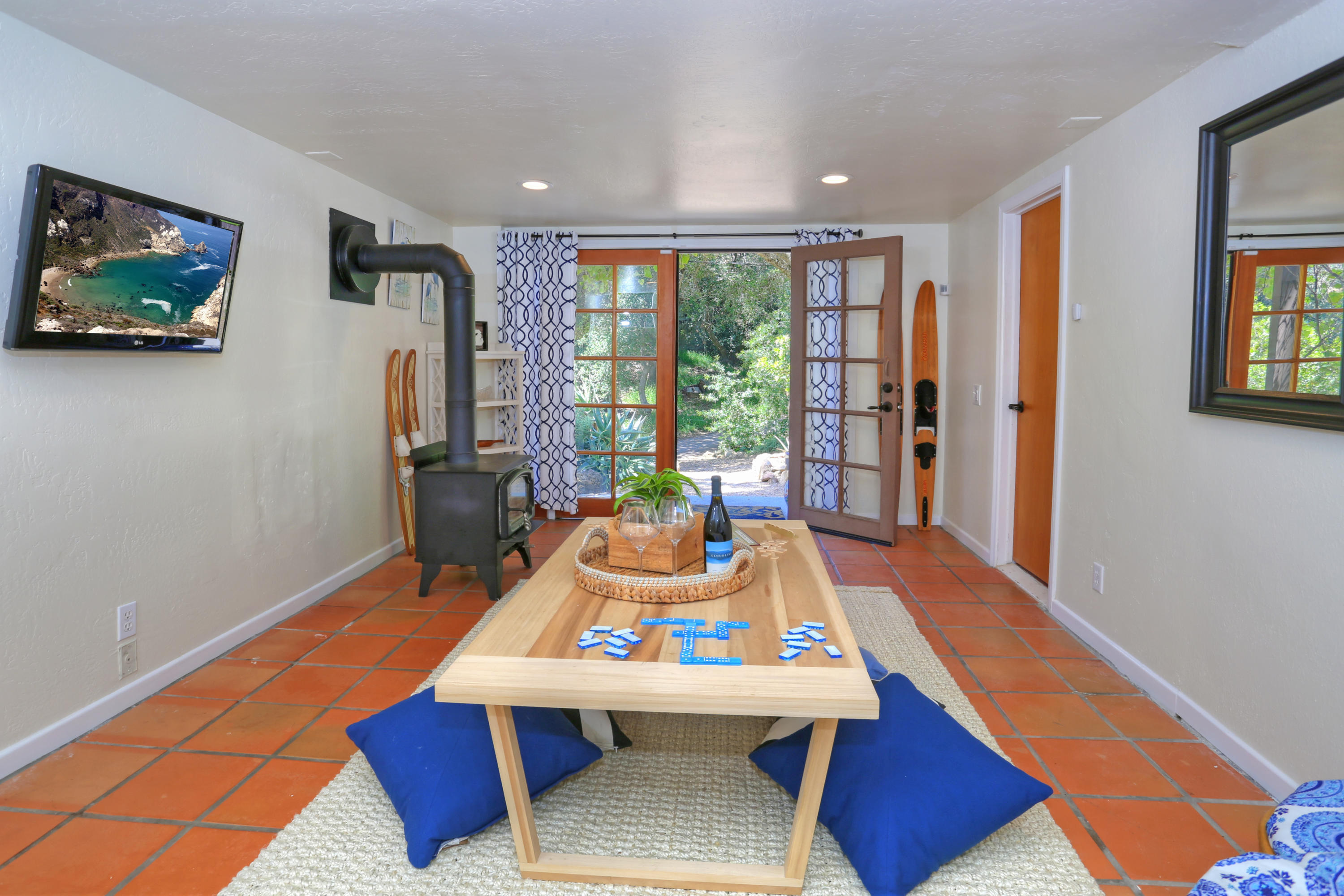 4844 Glenn Road Santa Barbara, CA 93105 - Photo 9 of 14 Downstairs Family Room