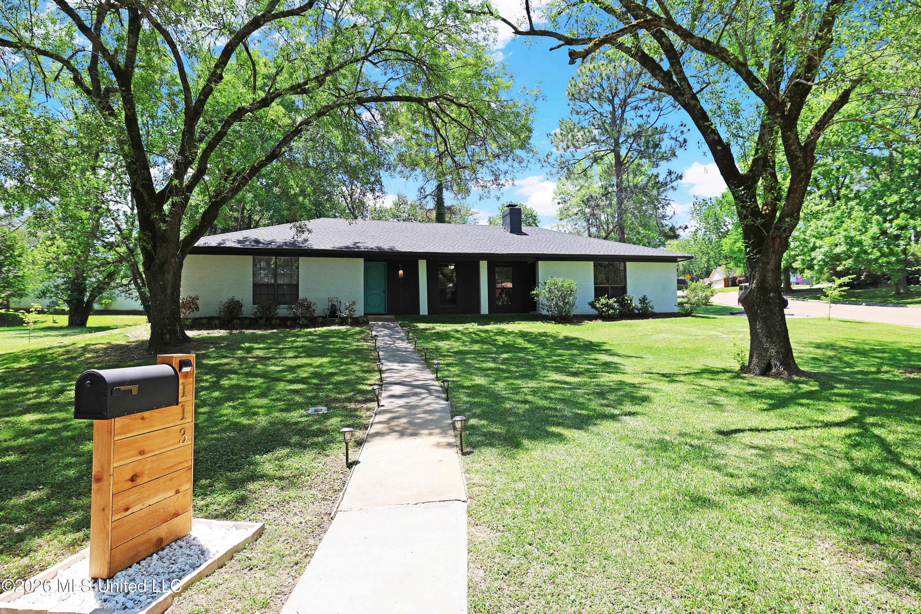 113 Angelia Ln - BB - 1