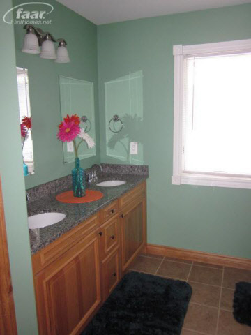 5418 North McKinley Road Flushing, MI 48433 - Photo 16 of 28 20343453-15.JPG