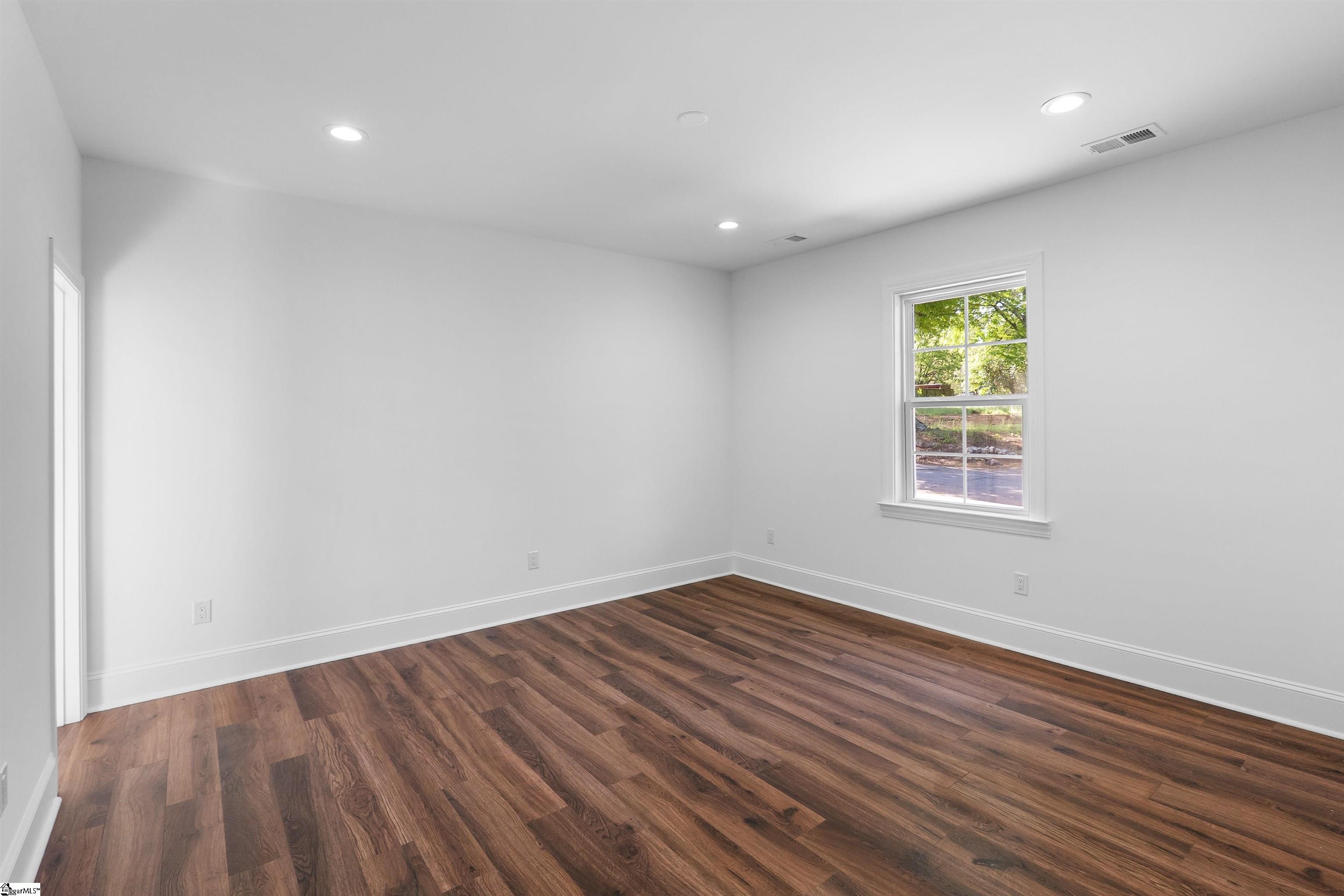 105 Bailey Street Anderson, SC 29621 - Photo 7 of 24