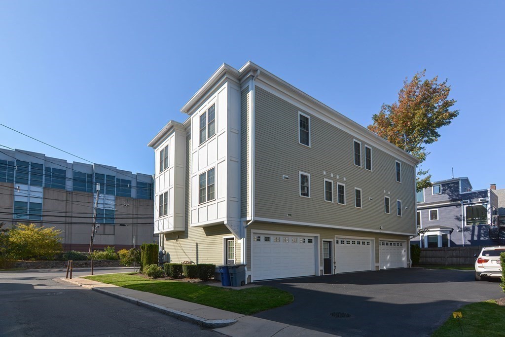 165 Everett Street, Unit 165 Boston, MA 02134 - Photo 31 of 32