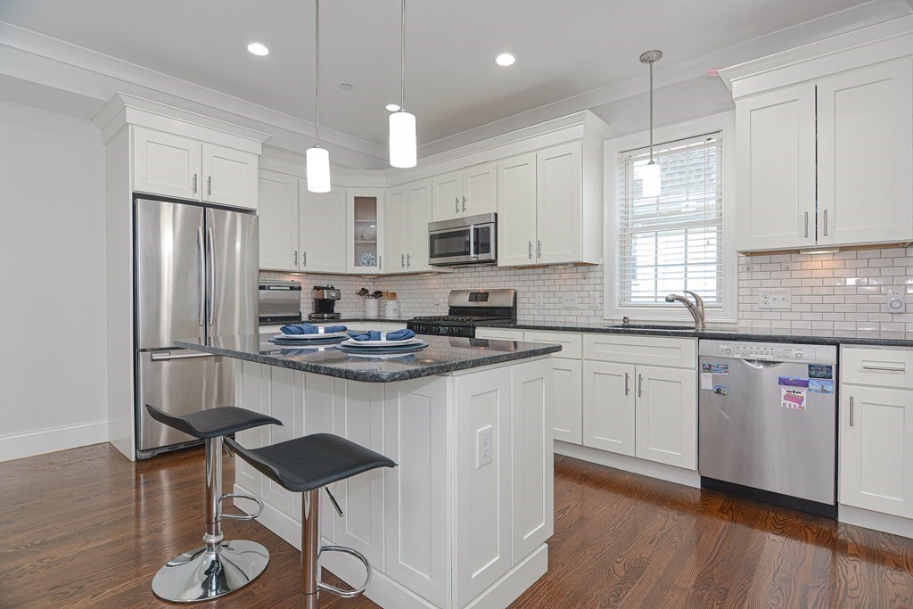 165 Everett Street, Unit 165 Boston, MA 02134 - Photo 7 of 32