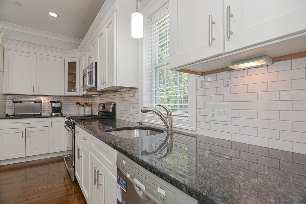 165 Everett Street, Unit 165 Boston, MA 02134 - Photo 9 of 32