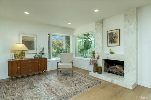 $1,425,000 | 720 Starlight Heights Drive, La Canada Flintridge, CA 91011