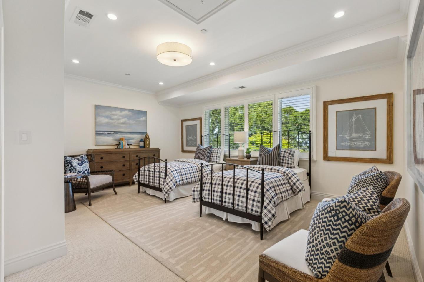 520 Darrell Road Hillsborough, CA 94010 - Photo 41 of 104