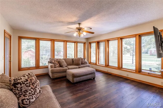 $228,900 | 200 Margaret Drive, East Prairie, MO 63845