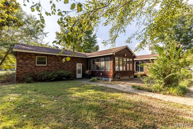 $228,900 | 200 Margaret Drive, East Prairie, MO 63845