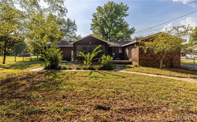 $228,900 | 200 Margaret Drive, East Prairie, MO 63845