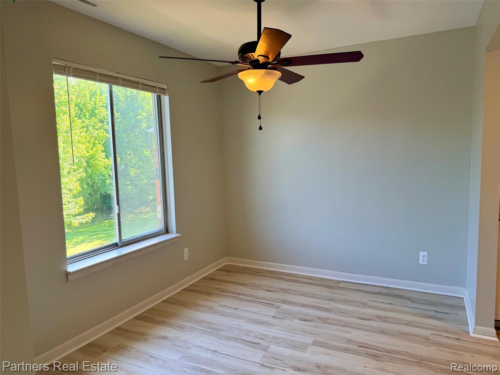 507 West Highland Road, Unit 11 Howell, MI 48843 - Photo 6 of 29