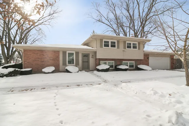 $530,000 | 1115 East Orchard Street, Arlington Heights, IL 60005