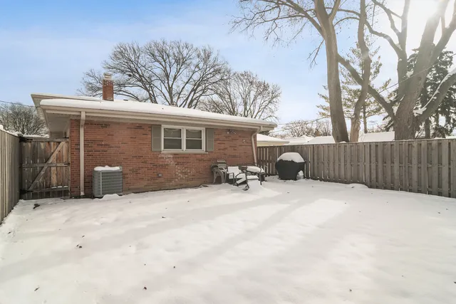 $530,000 | 1115 East Orchard Street, Arlington Heights, IL 60005