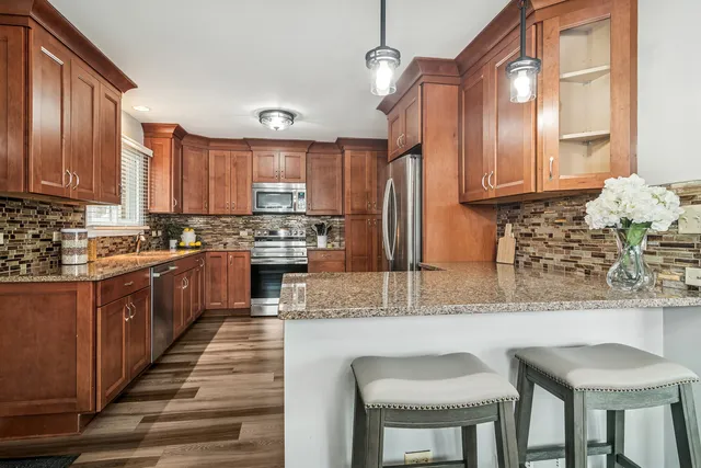 $530,000 | 1115 East Orchard Street, Arlington Heights, IL 60005