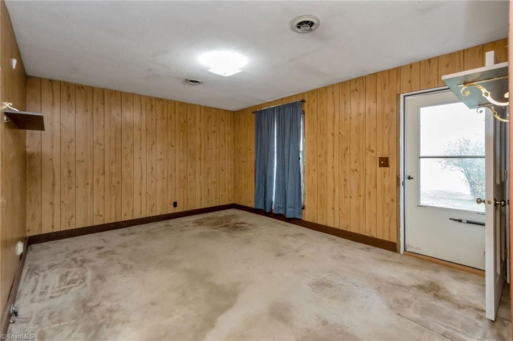 2102 Walshtown Road Boomer, NC 28606 - Photo 10 of 21 Gallery Image 10
