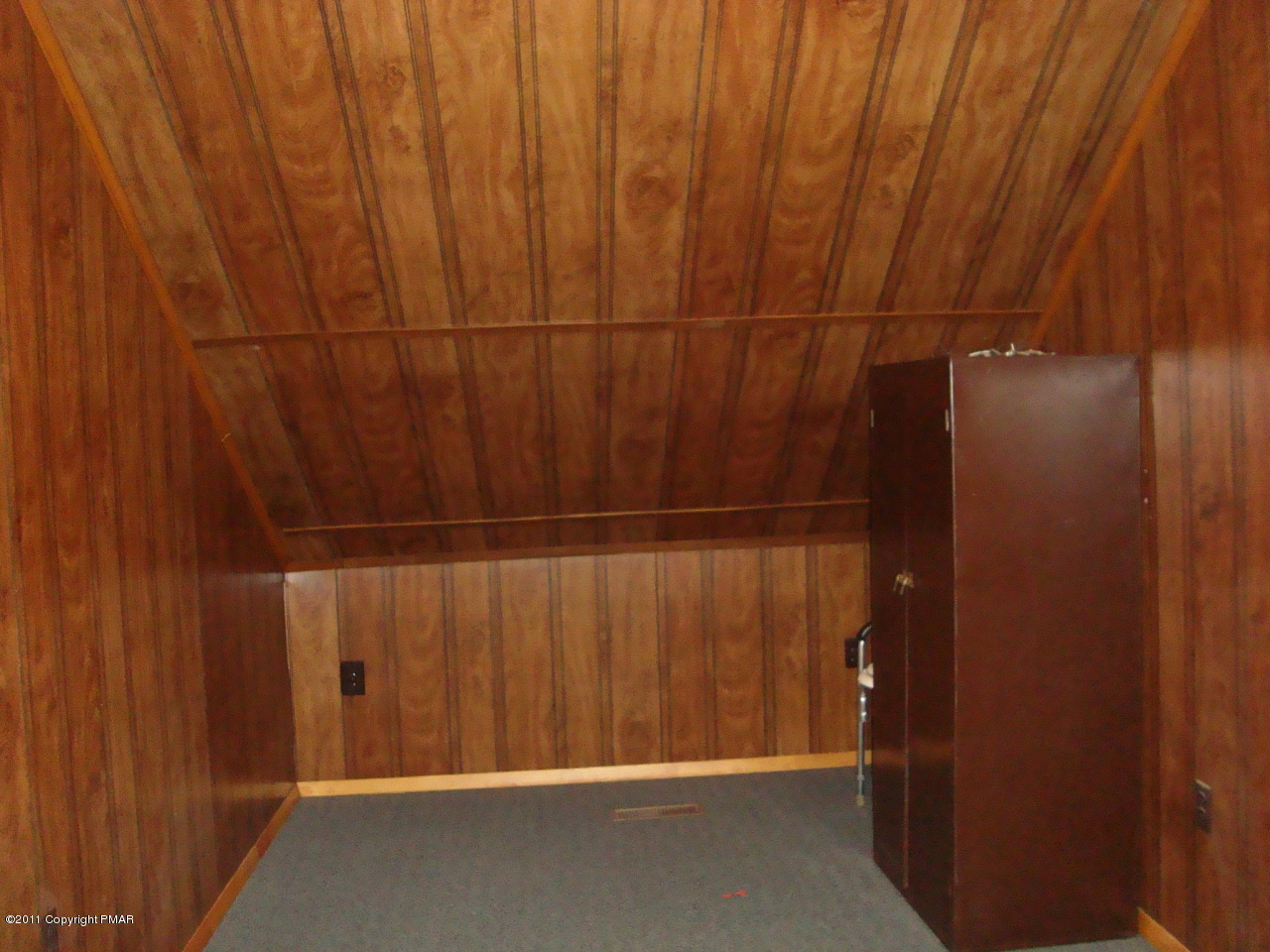 206 Cartwright Road Blakeslee, PA 18610 - Photo 20 of 23 BR 2 other end