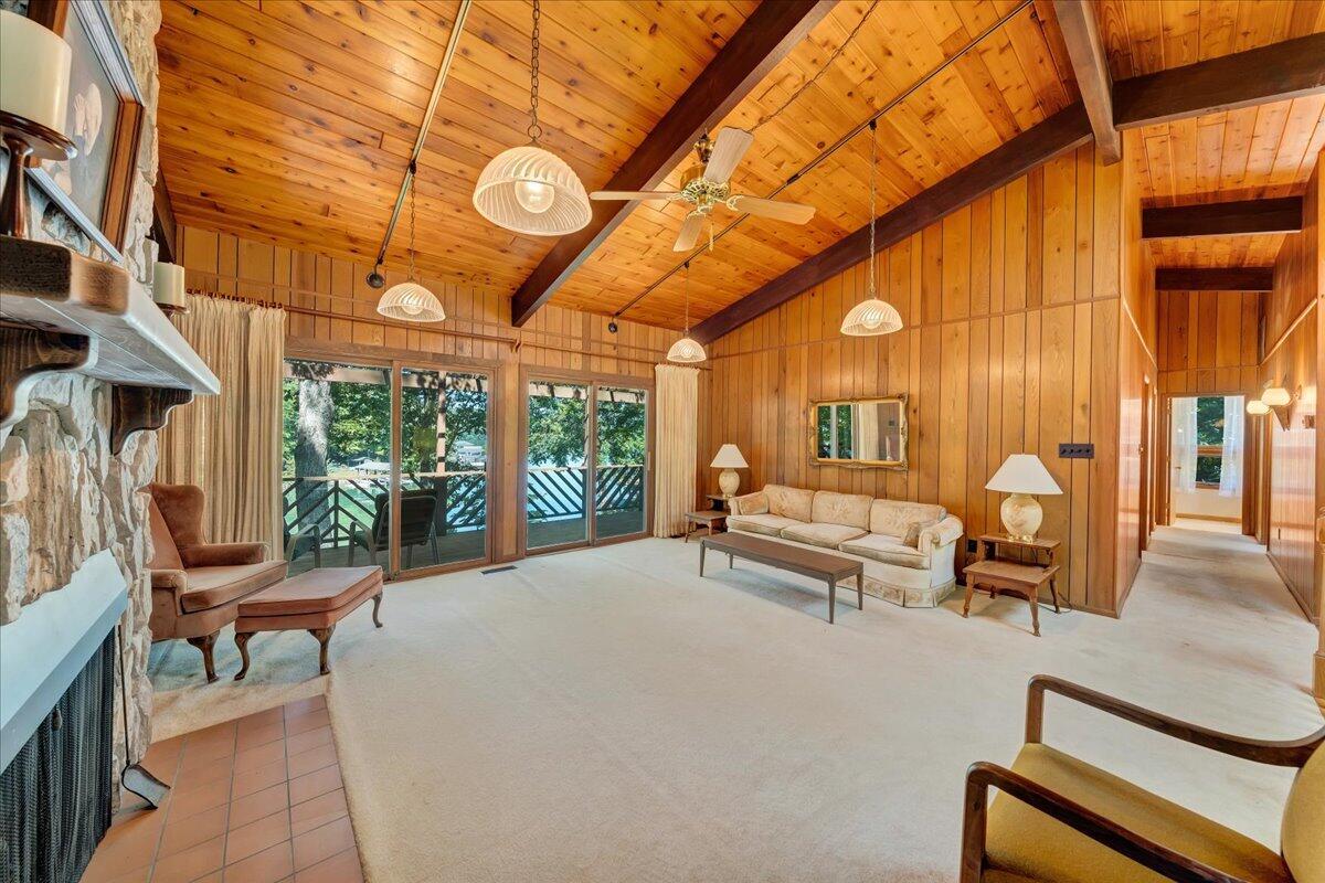 793 Highland Lake Road Union Hall, VA 24176 - Photo 11 of 44 Living Room