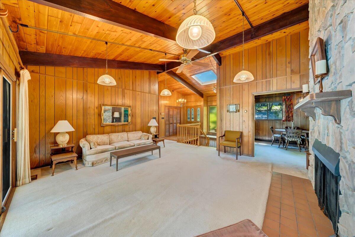 793 Highland Lake Road Union Hall, VA 24176 - Photo 12 of 44 Living Room