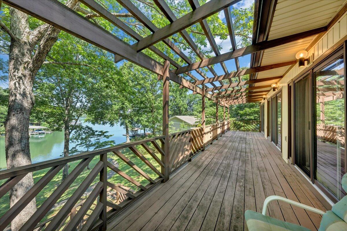 793 Highland Lake Road Union Hall, VA 24176 - Photo 21 of 44 Upper deck