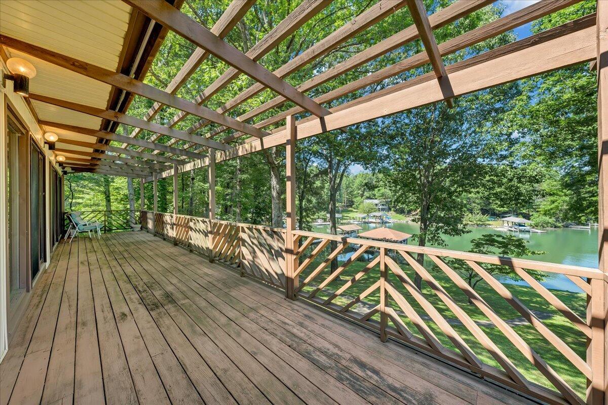 793 Highland Lake Road Union Hall, VA 24176 - Photo 22 of 44 Upper deck