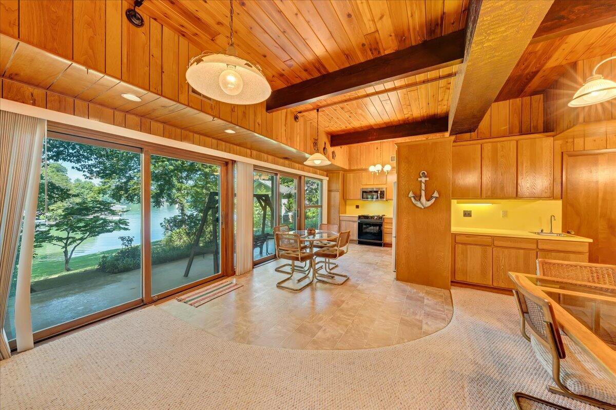 793 Highland Lake Road Union Hall, VA 24176 - Photo 26 of 44 Great Room