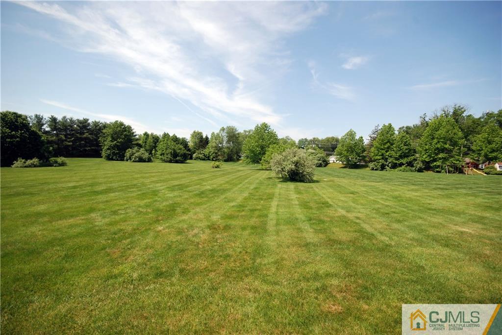 5 Drinking Brook Road Monmouth Junction, NJ 08852 - Photo 13 of 14 Gallery Image 13