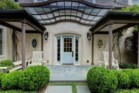 $23,500,000 | 3 Briarwood Court, Houston, TX 77019