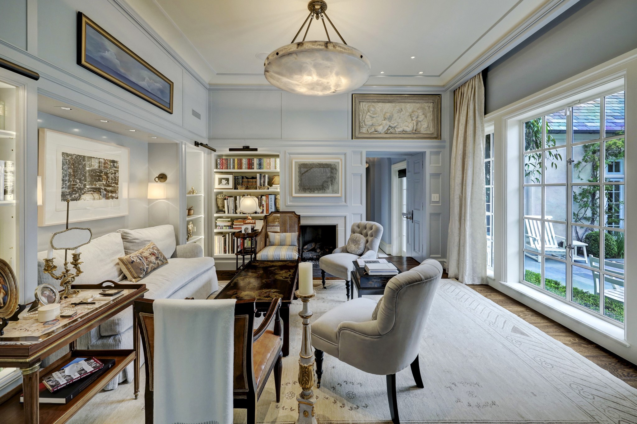 3 Briarwood Court Houston, TX 77019 - Photo 28 of 50 The Primary Suite Sitting Room.