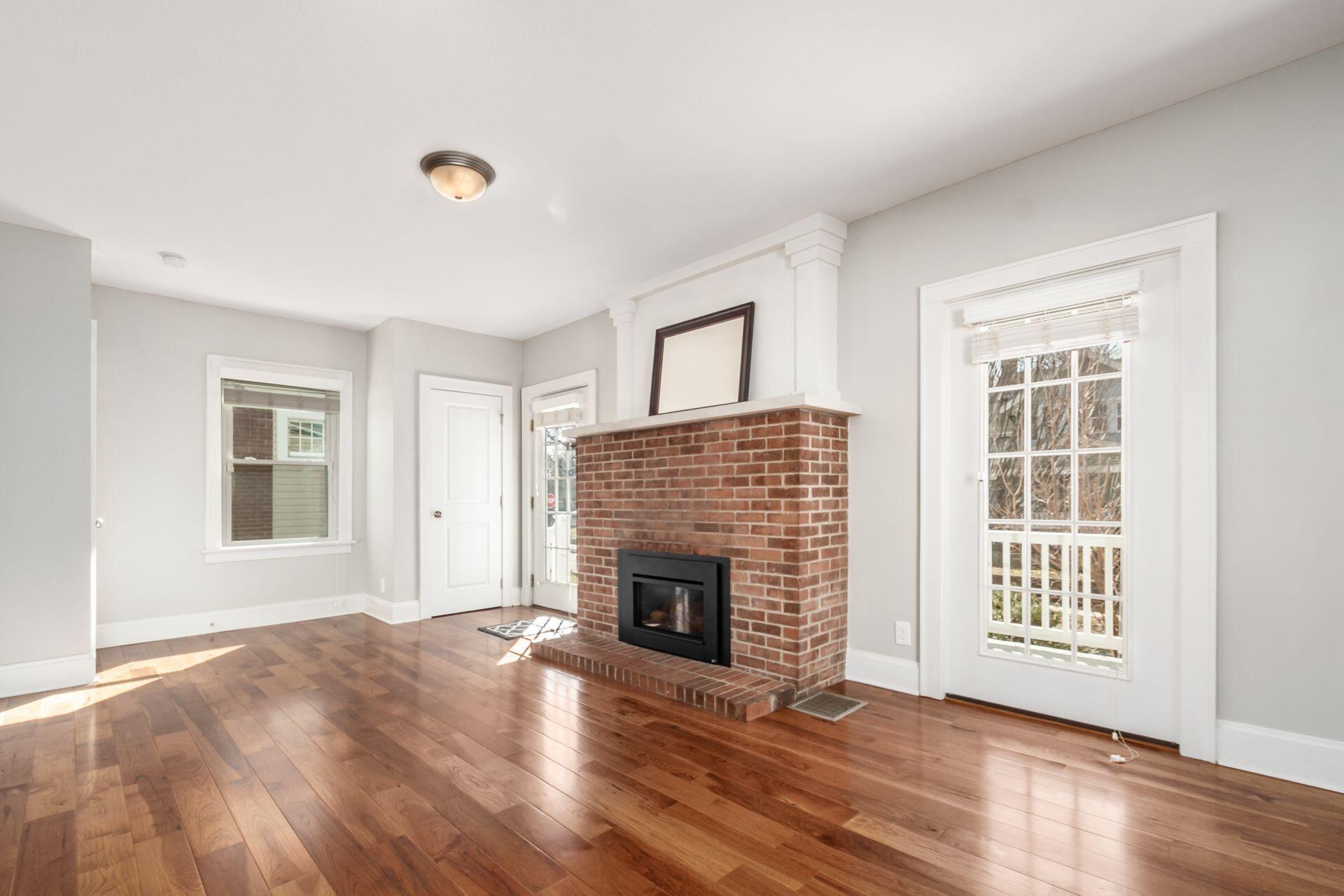 220 East Pacemont Road Columbus, OH 43202 - Photo 2 of 44 008_emont Rd Columbus OH007