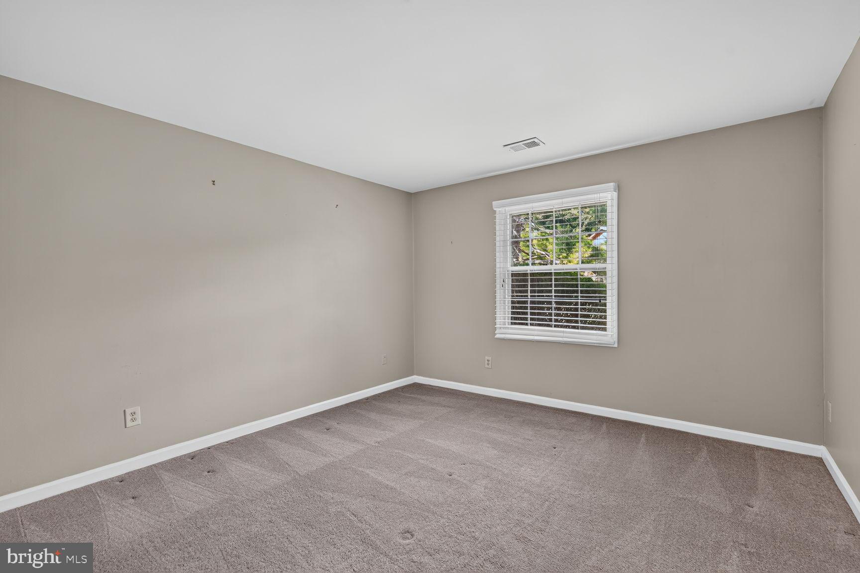 8358 K Dunham Court, Unit 627 Springfield, VA 22152 - Photo 13 of 15 Primary bedroom