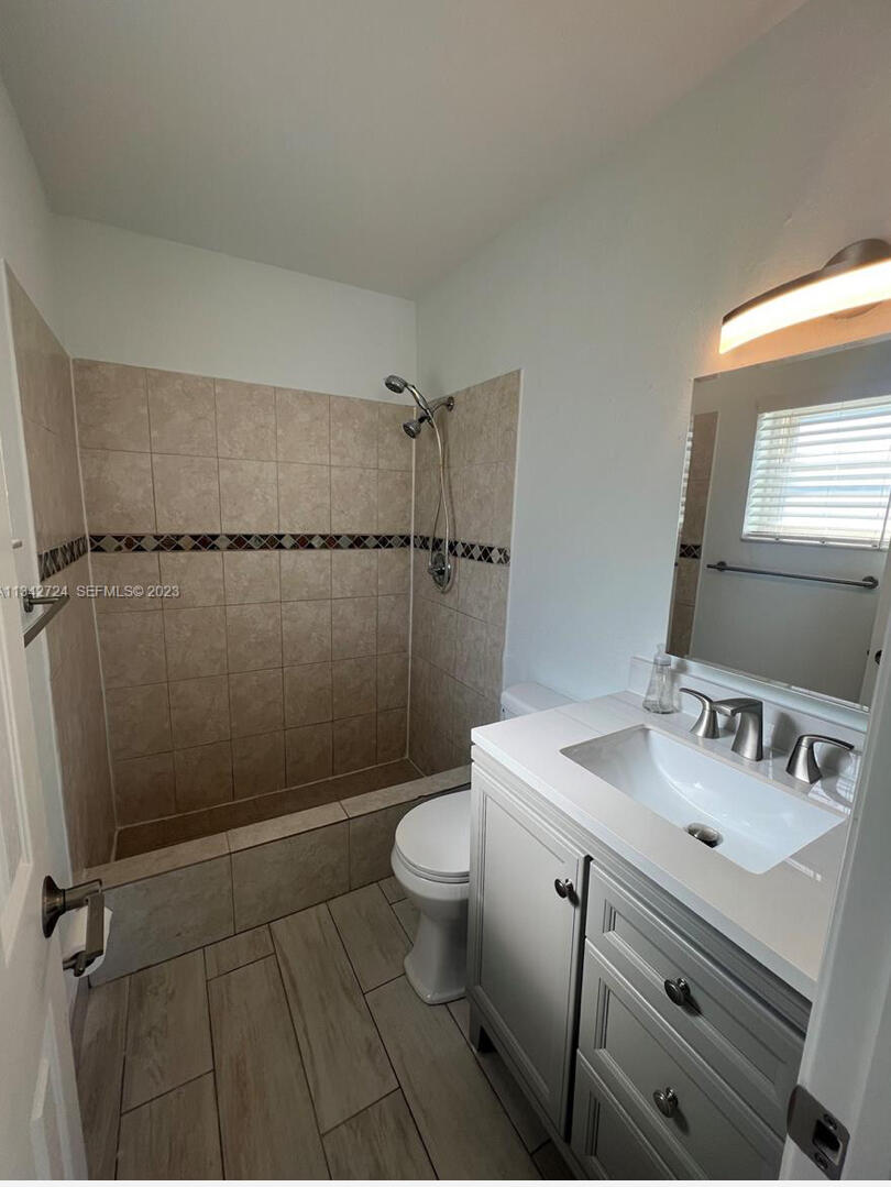 19420 Carolina Circle Boca Raton, FL 33434 - Photo 11 of 17 IMG_2558