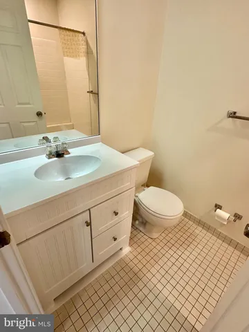 $2,500 | 104 Woodside Road, Unit B305, Haverford, PA 19041