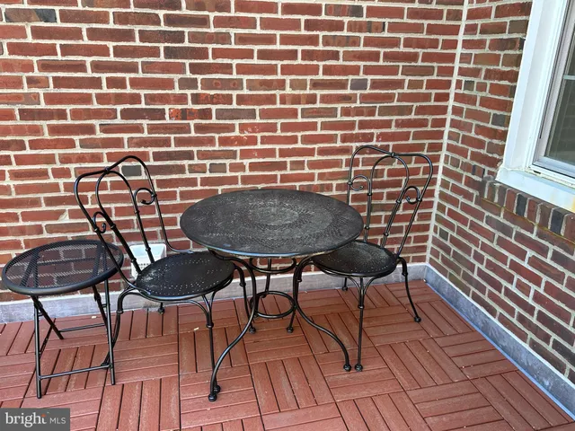 $2,500 | 104 Woodside Road, Unit B305, Haverford, PA 19041