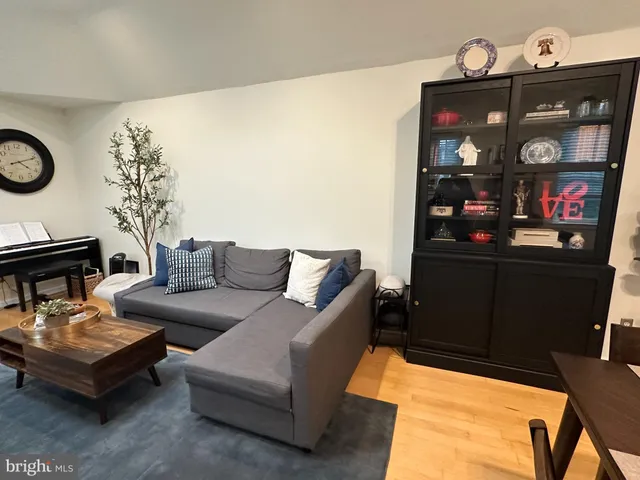 $2,500 | 104 Woodside Road, Unit B305, Haverford, PA 19041