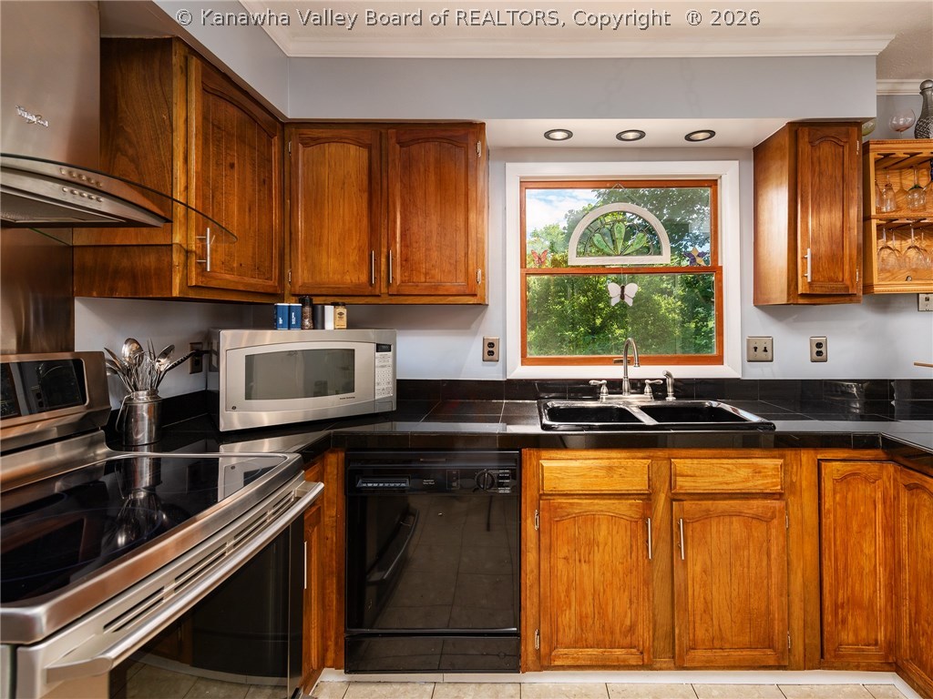 1818 Smith Road Charleston, WV 25314 - Photo 8 of 25 Gallery Image 8