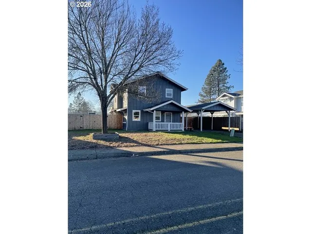 $285,000 | 303 Taylor Street, Sutherlin, OR 97479