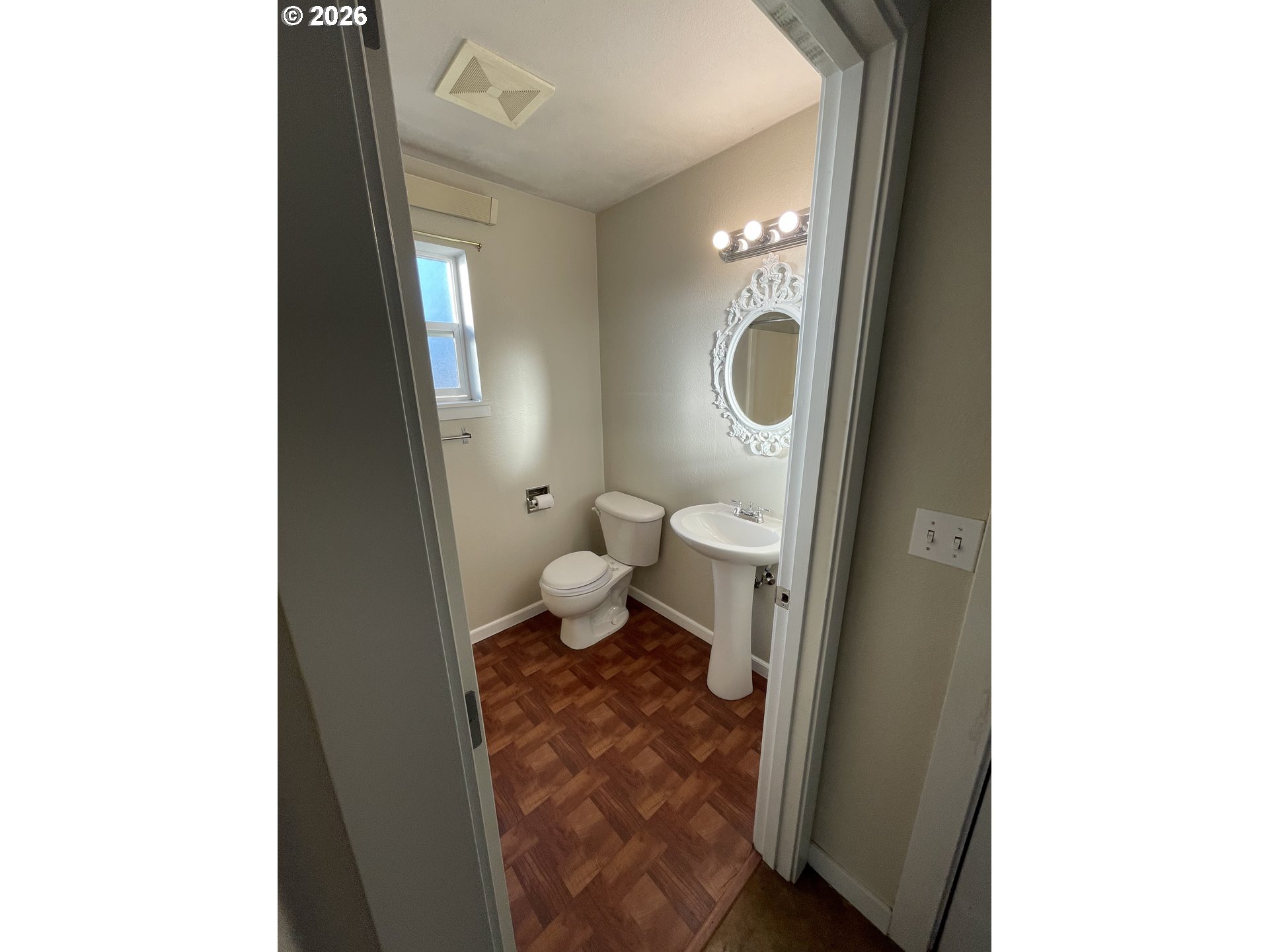 303 Taylor Street Sutherlin, OR 97479 - Photo 16 of 36