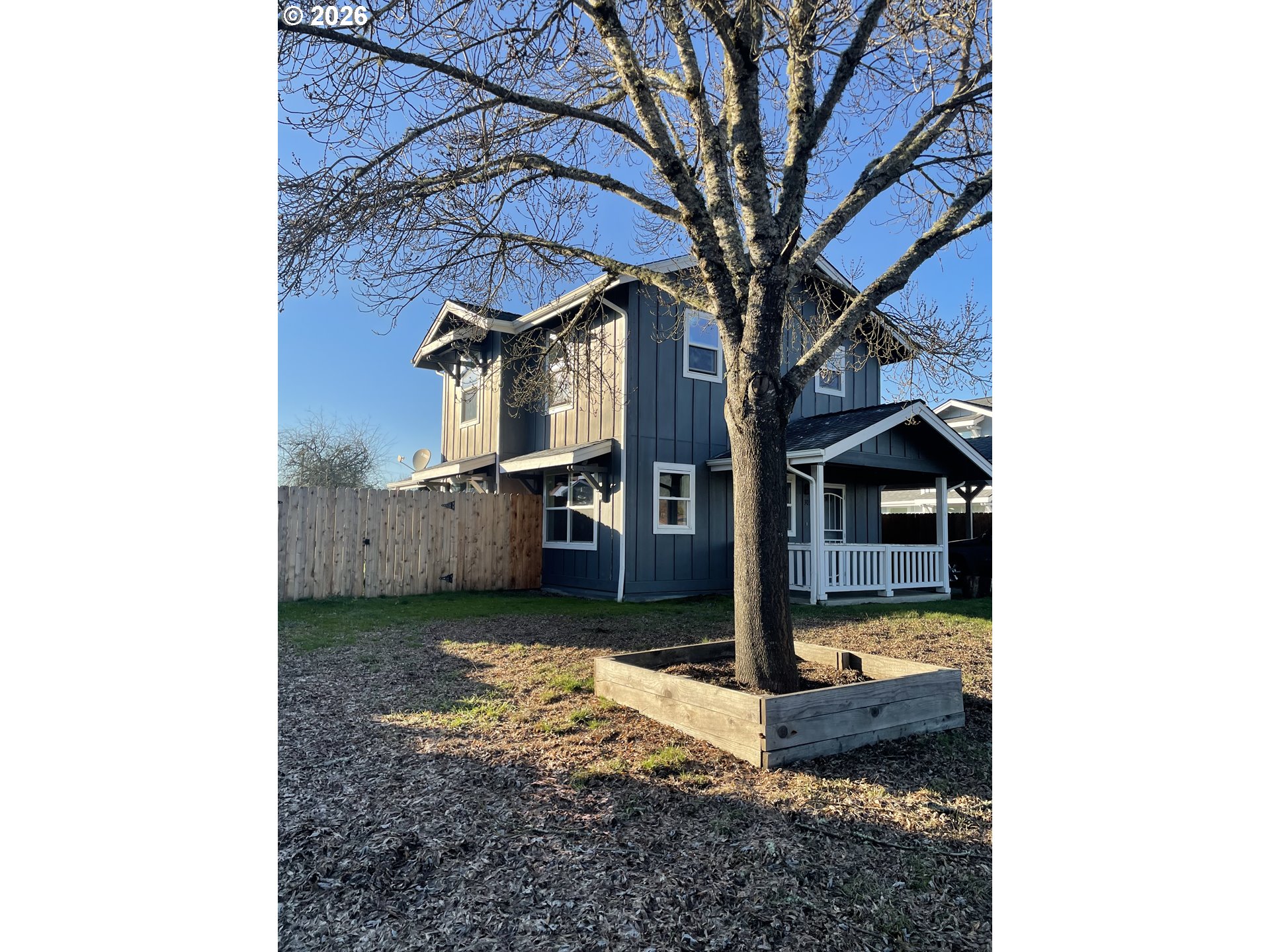 303 Taylor Street Sutherlin, OR 97479 - Photo 3 of 36