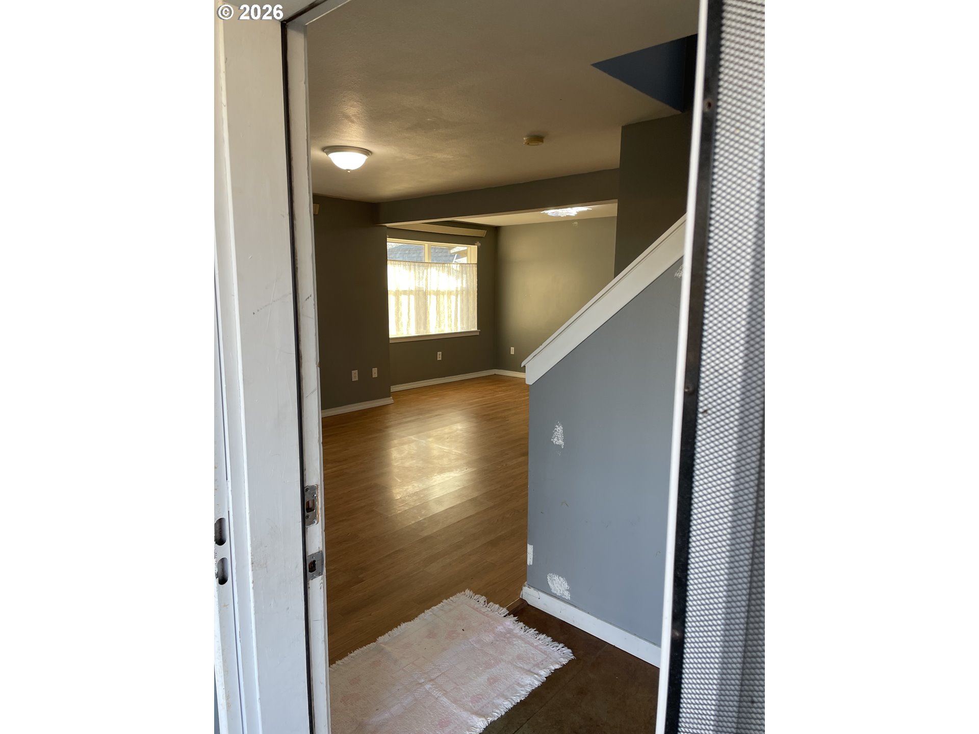 303 Taylor Street Sutherlin, OR 97479 - Photo 4 of 36