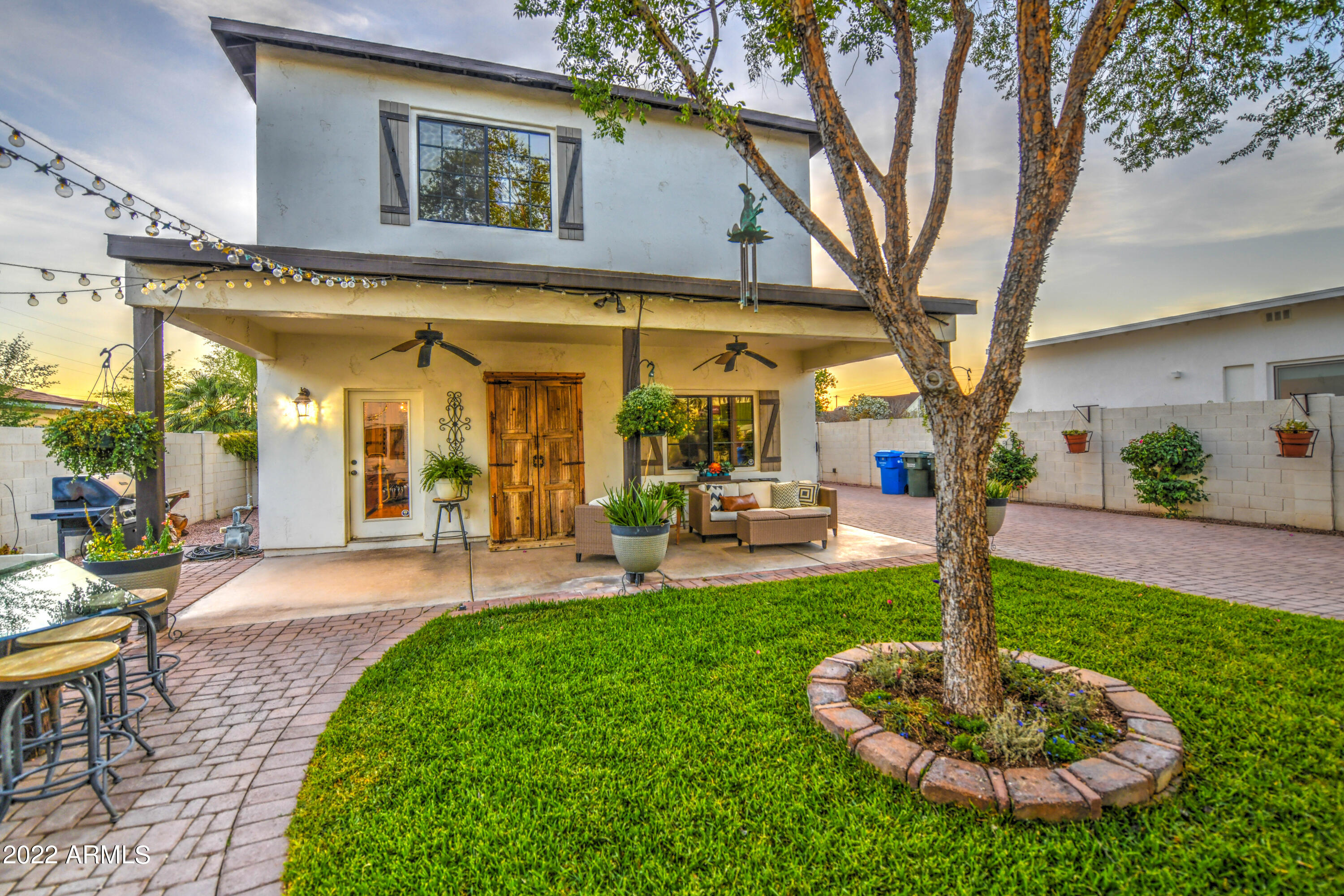 4529 North 8th Place Phoenix, AZ 85014 - Photo 3 of 49 Twilight 6