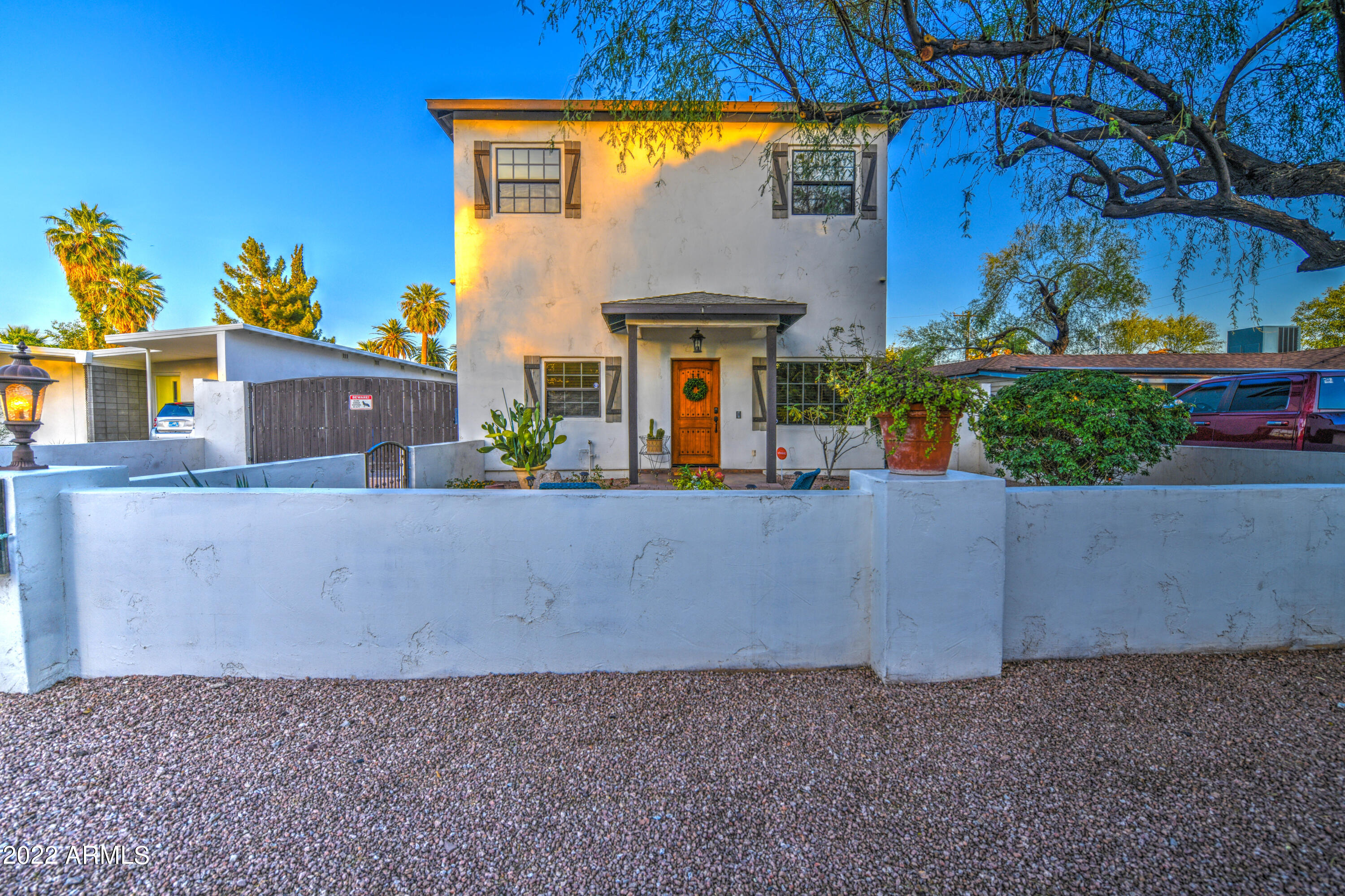 4529 North 8th Place Phoenix, AZ 85014 - Photo 48 of 49 Twilight 3