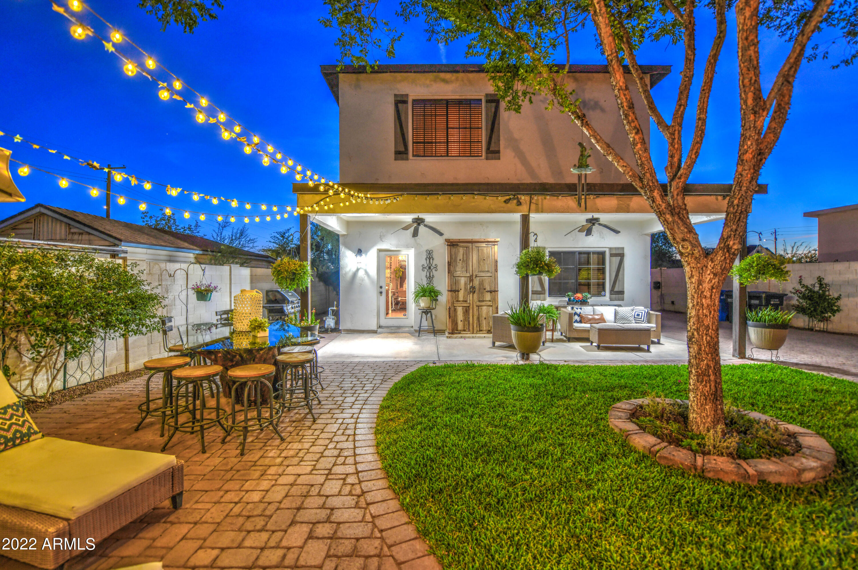 4529 North 8th Place Phoenix, AZ 85014 - Photo 5 of 49 Twilight 47