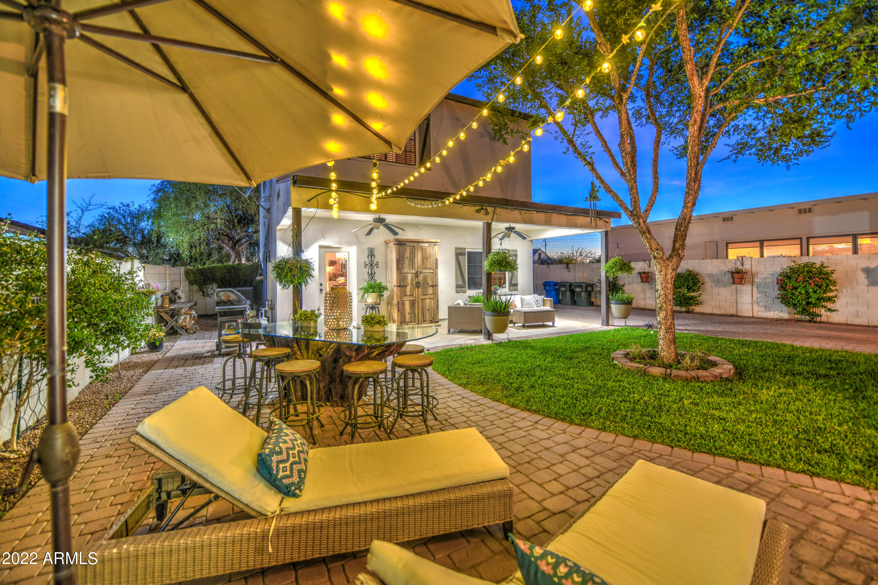 4529 North 8th Place Phoenix, AZ 85014 - Photo 6 of 49 Twilight 48