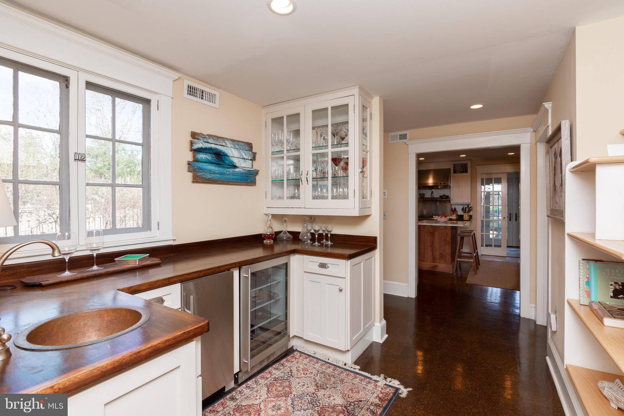212 Roberts Road Ardmore, PA 19003 - Photo 3 of 28 Bar