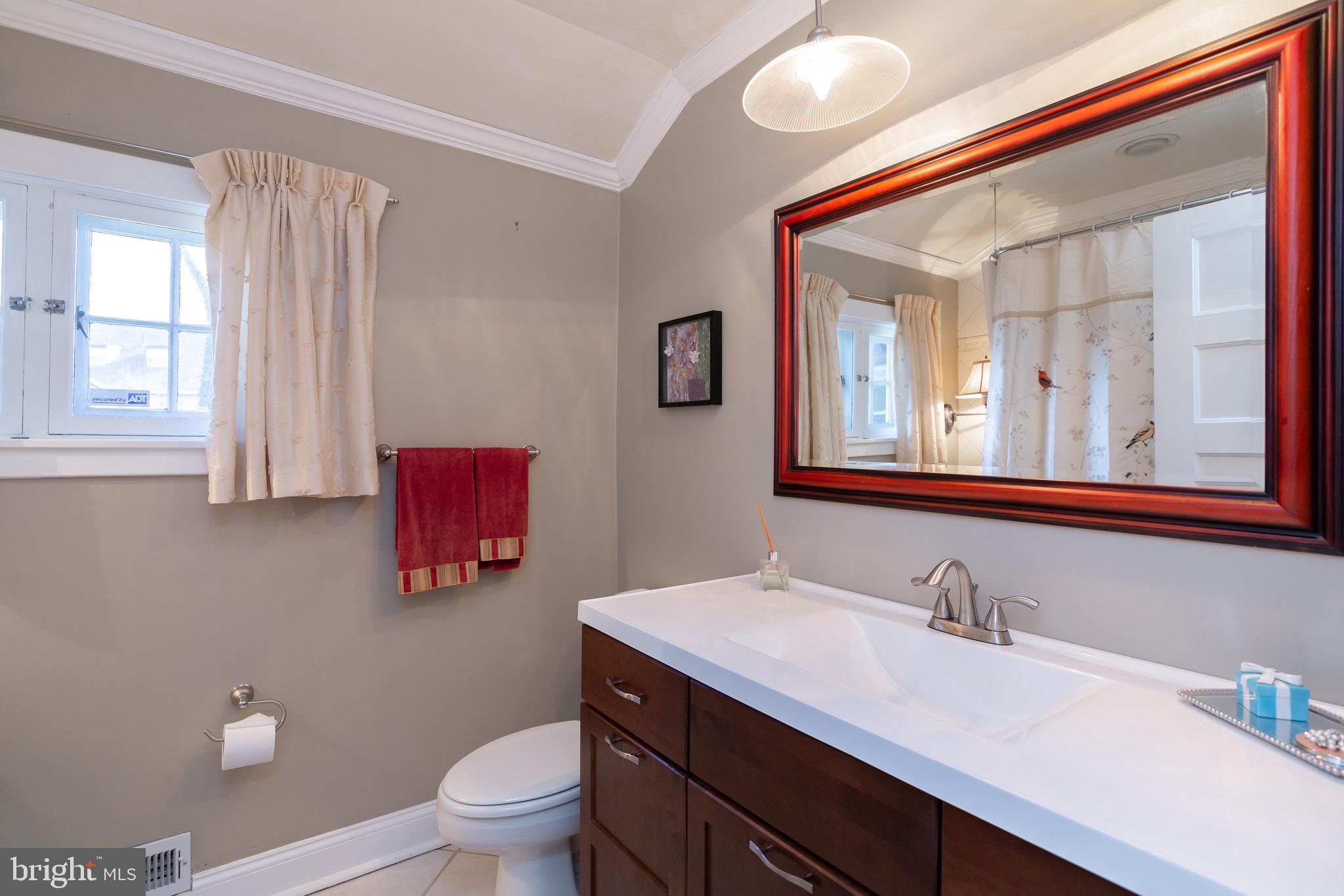 212 Roberts Road Ardmore, PA 19003 - Photo 24 of 28 Full Bathroom