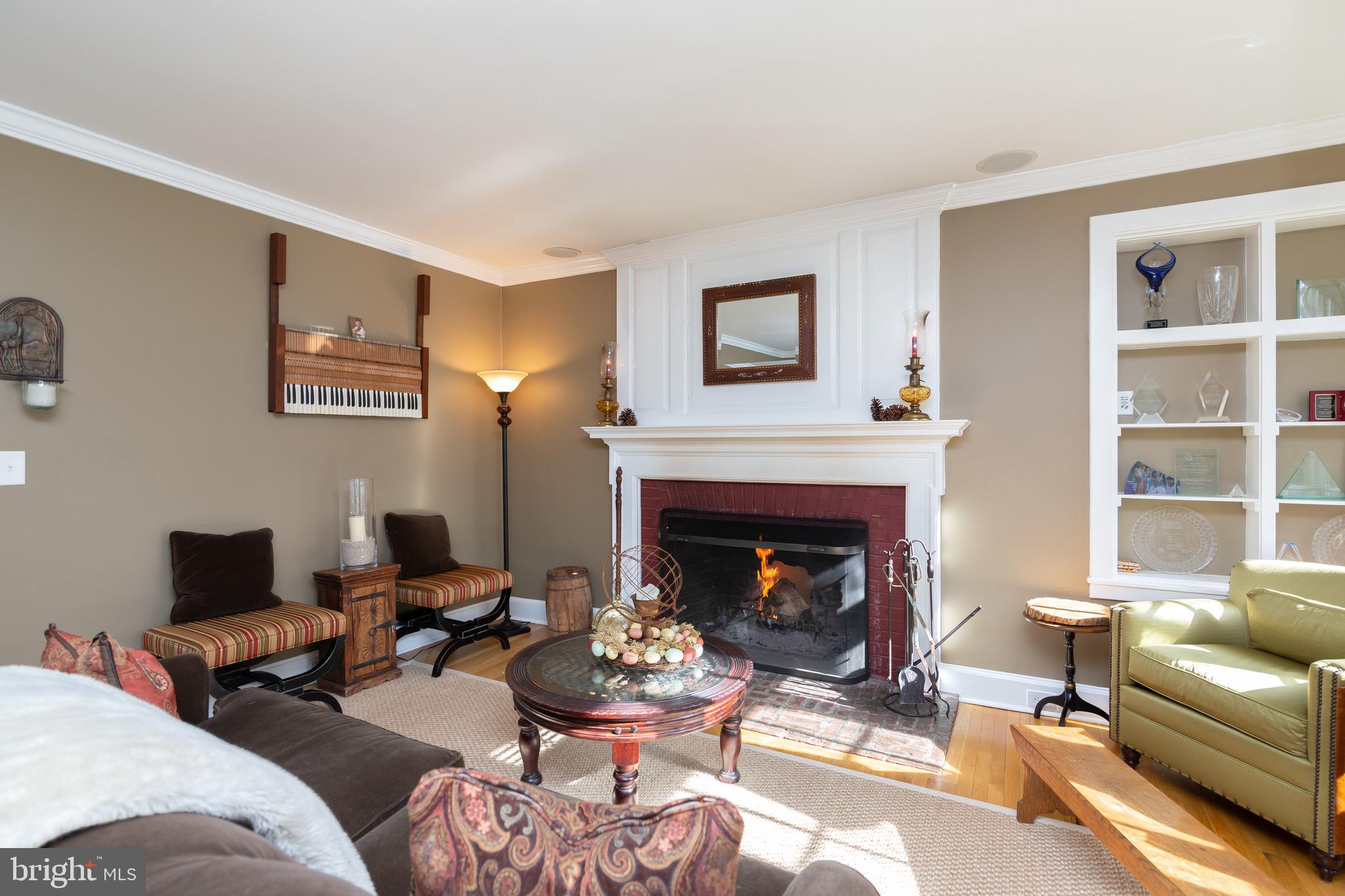 212 Roberts Road Ardmore, PA 19003 - Photo 8 of 28 Living Room