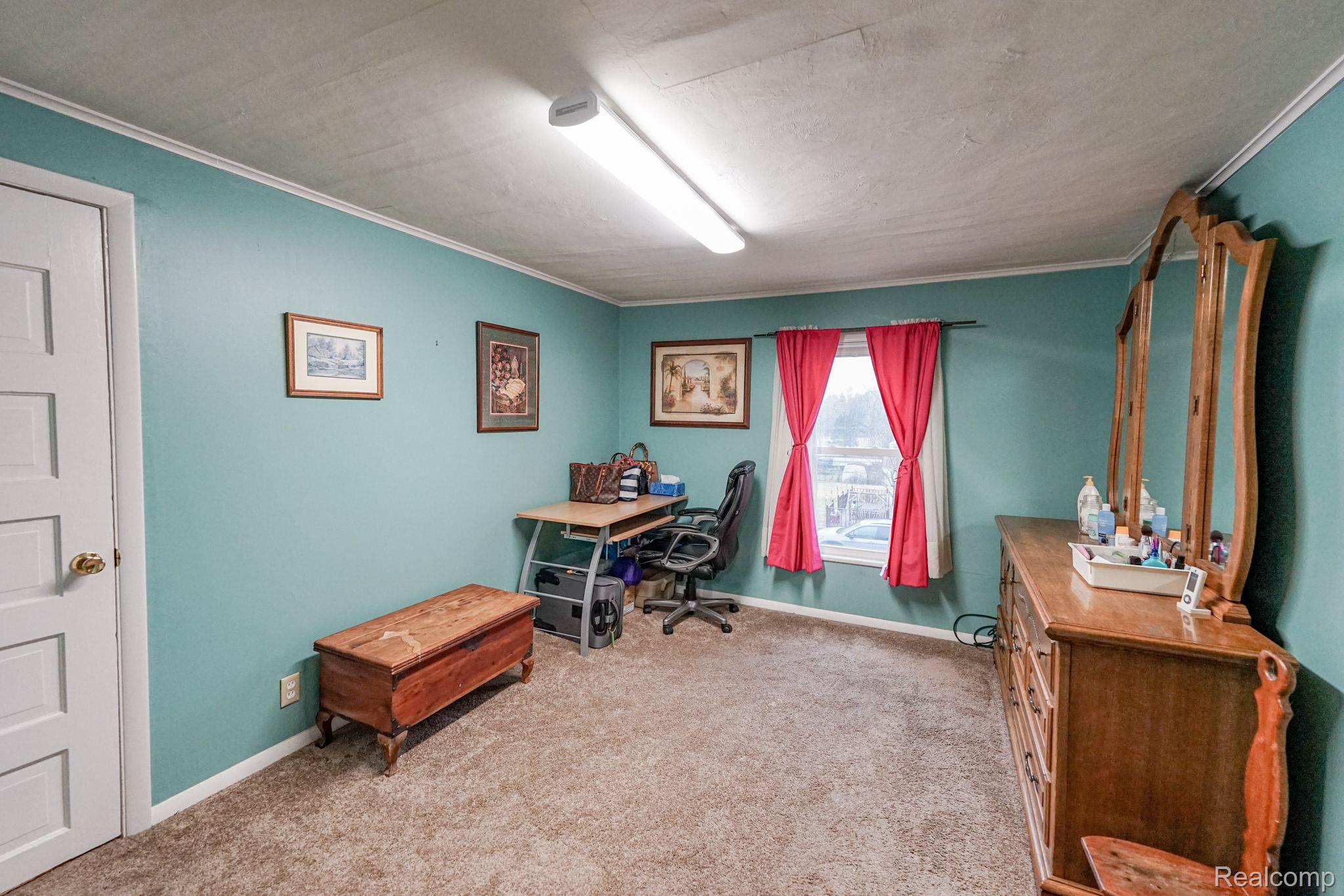 14017 Fenton Road Fenton, MI 48430 - Photo 19 of 39