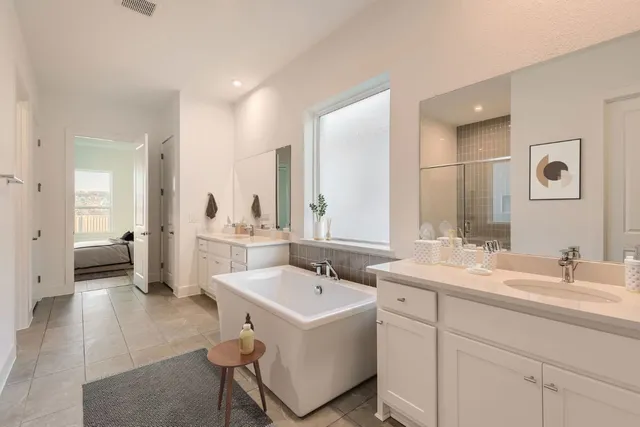 $675,000 | 300 Alava Way, Liberty Hill, TX 78642